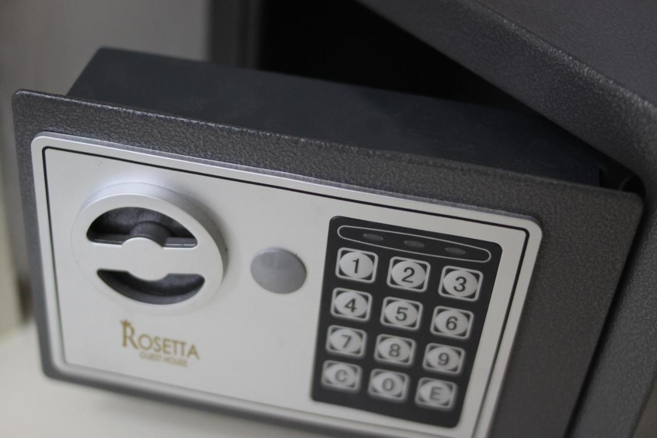 Rosetta Guest House Ormoc Esterno foto